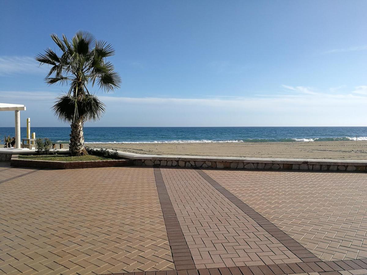 Gran Apartamento Para 6 Personas En Fuengirola Luaran gambar